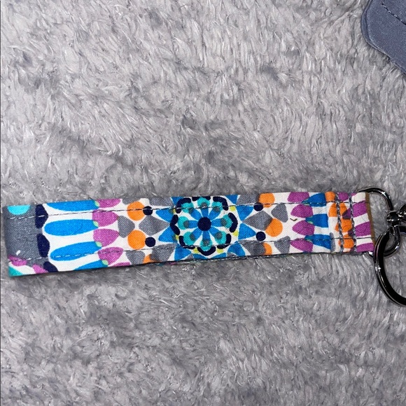 Vera Bradley Geo Medallions Lanyard & Zip ID Case Set - Picture 3 of 5